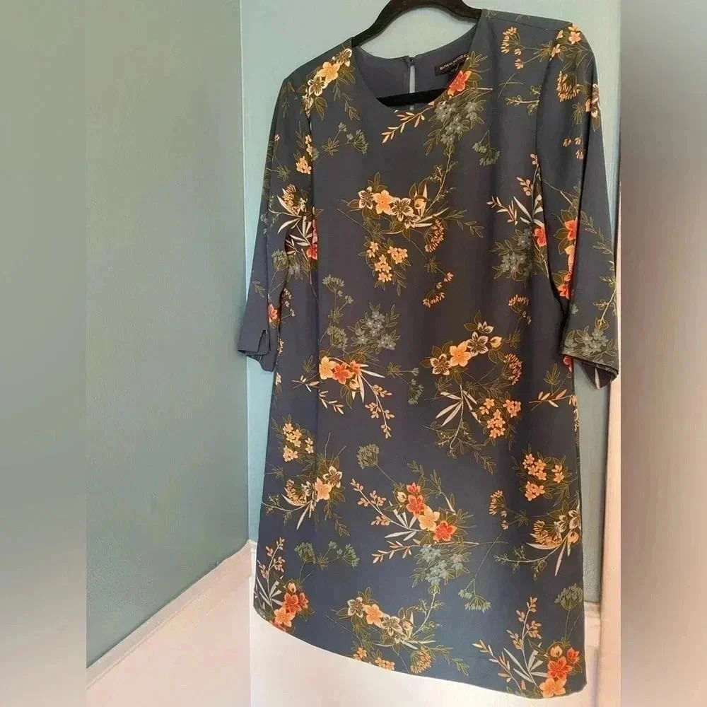 Banana Republic blue floral sheath dress - 3/4 sleeve - knee length- size 10